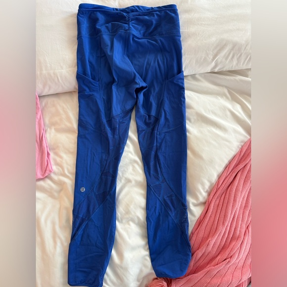 Lululemon Navy Mesh Leggings - Picture 2 of 2